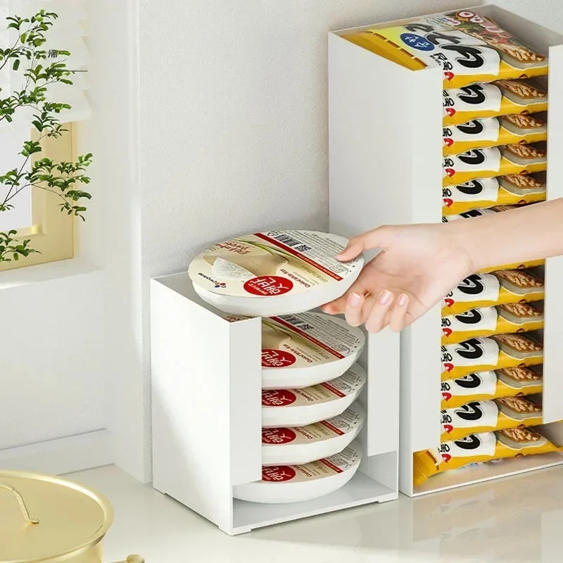 インスタントラーメン収納ボックス 多機能キッチンオーガナイザ - Food Storage With Dividers のレビューと価格